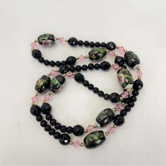 Necklace with Painted Beads Black/Pink - Picture 2 of 7